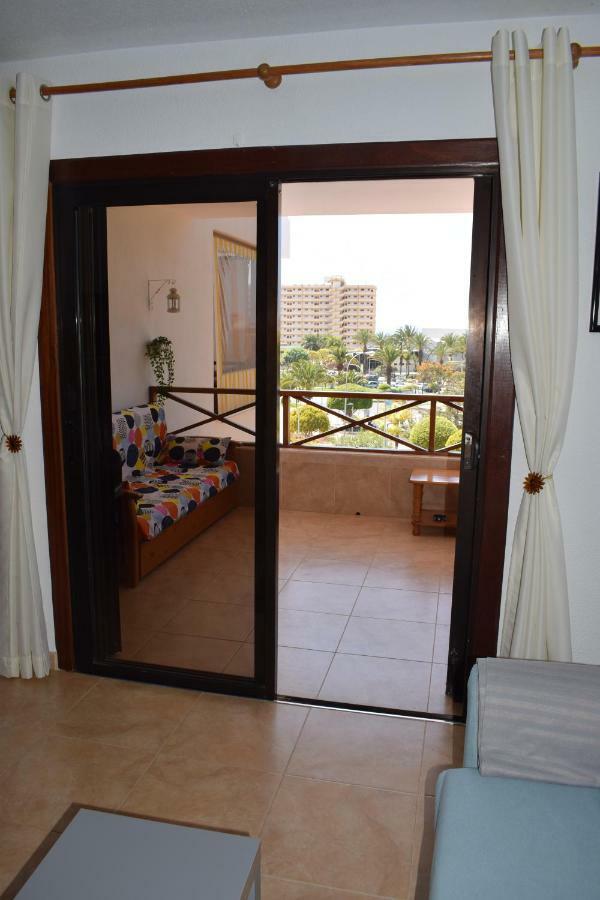 Sunny Summerland Los Cristianos, Ap With City And Ocean View Лос Кристианос Экстерьер фото